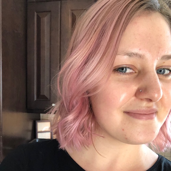 Meet your Posher, Vanessa - Picture 1 of 1